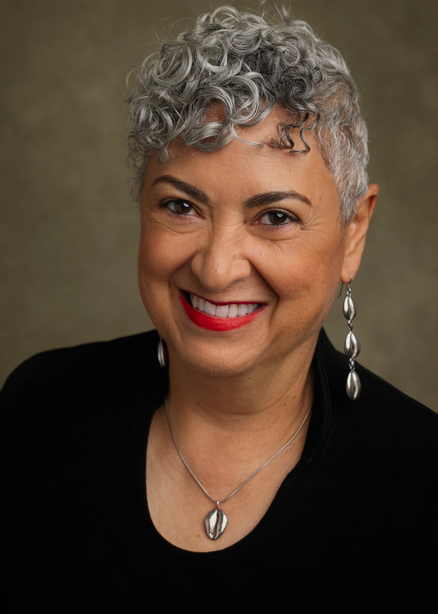 Davis-Saundra