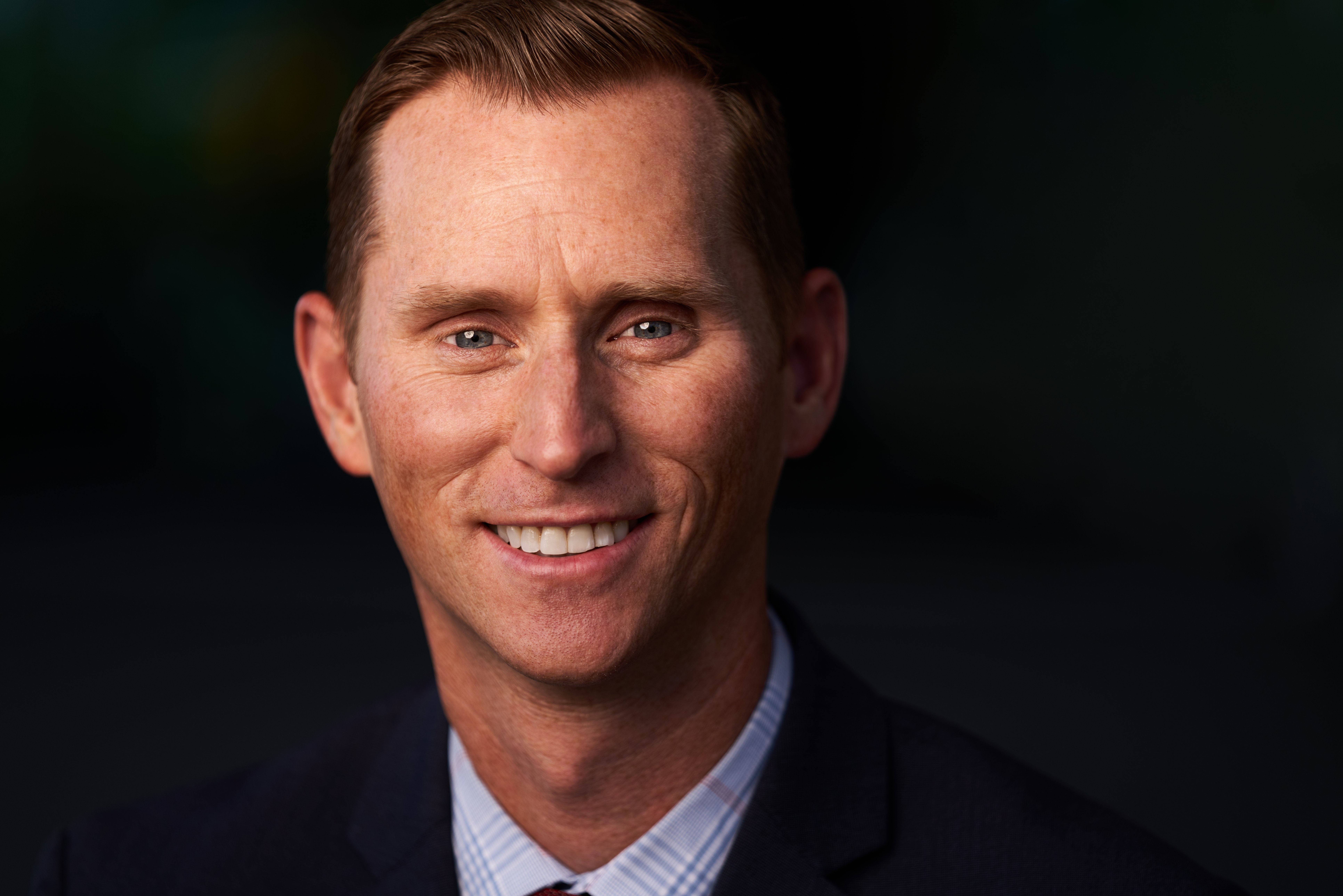 Travis Parry Headshot